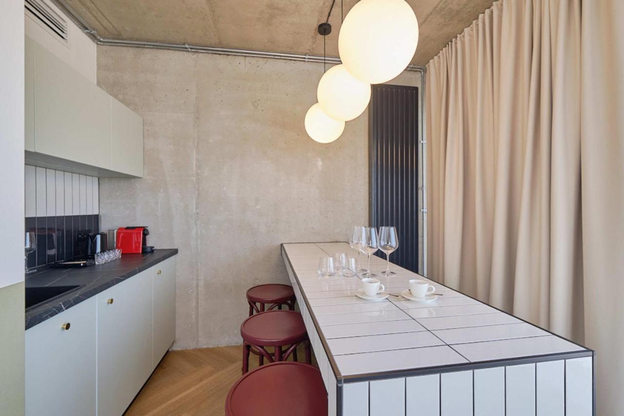 Arche Hotel Wroclaw Airport Екстер'єр фото